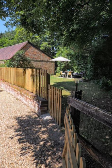 Landford'S Cottage, Your Retreat! Exteriör bild