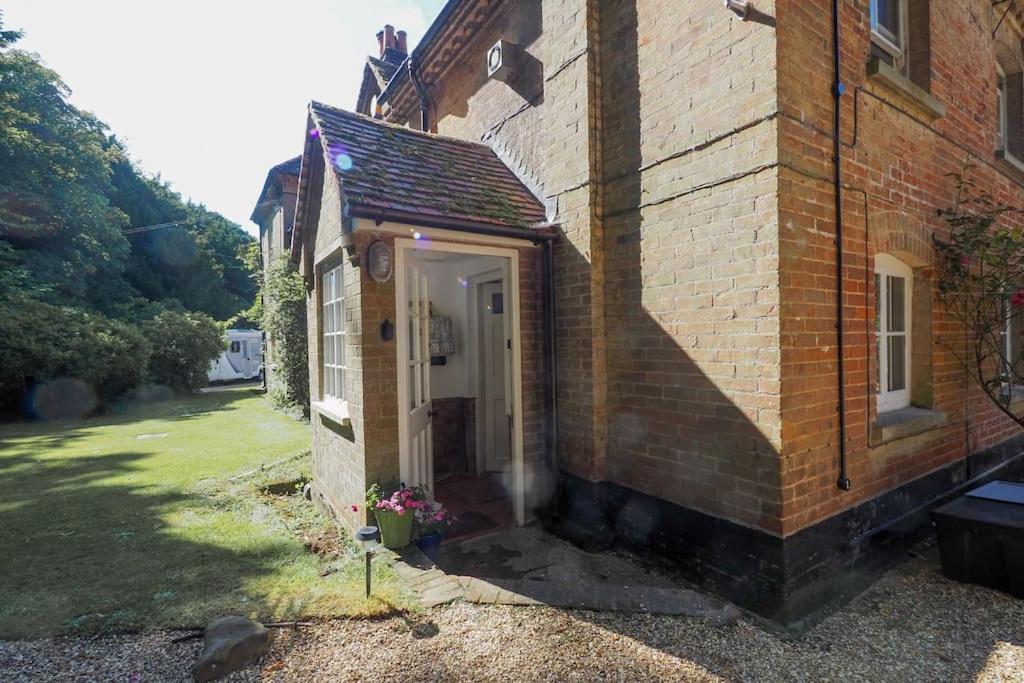 Landford'S Cottage, Your Retreat! Exteriör bild